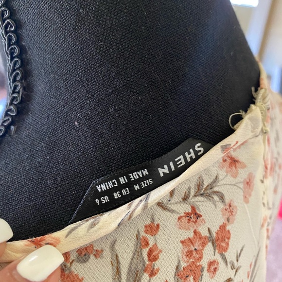 SHIEN Long floral dress - Picture 3 of 4